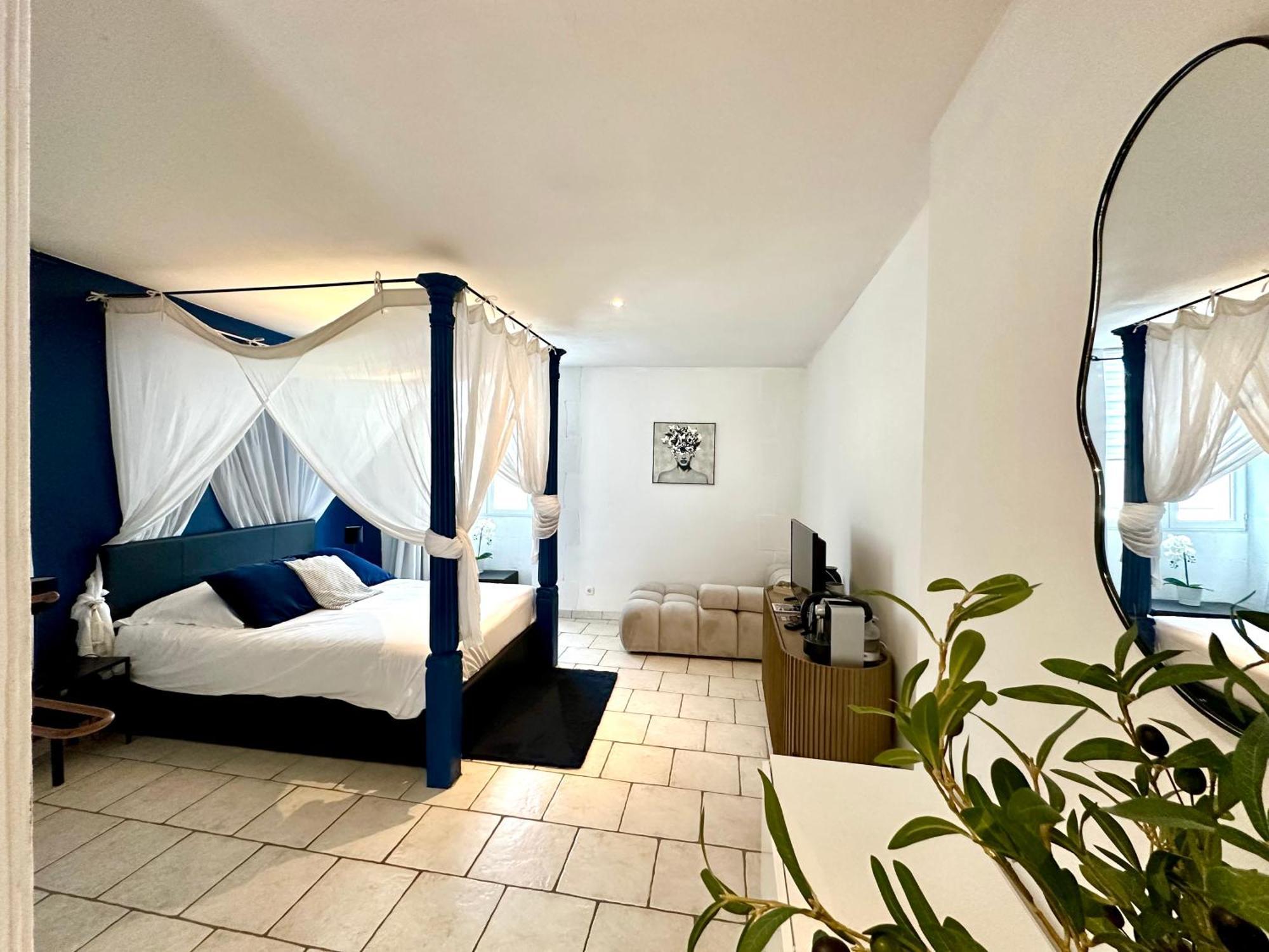 Hotel Nuit En Brenne Le Blanc Exterior foto